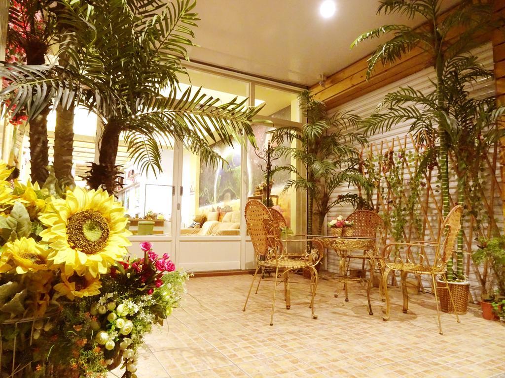 Big Bear Hostel Jiaxin Exterior photo